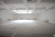 Zentrale Geschäftsfläche! Straßenseitiger Zugang und Schaufenster!