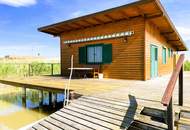 Ein Logenplatz am Wasser – Exklusive Seehütte auf Eigengrund im Neusiedler See!