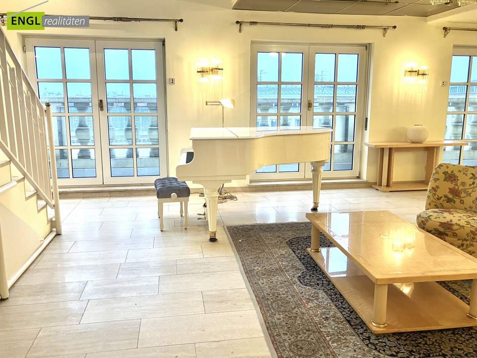 Beste Adresse! Helle Maisonette Wohnung mit Balkon, Wintergarten und Terrasse mit Blick zum Stephansdom