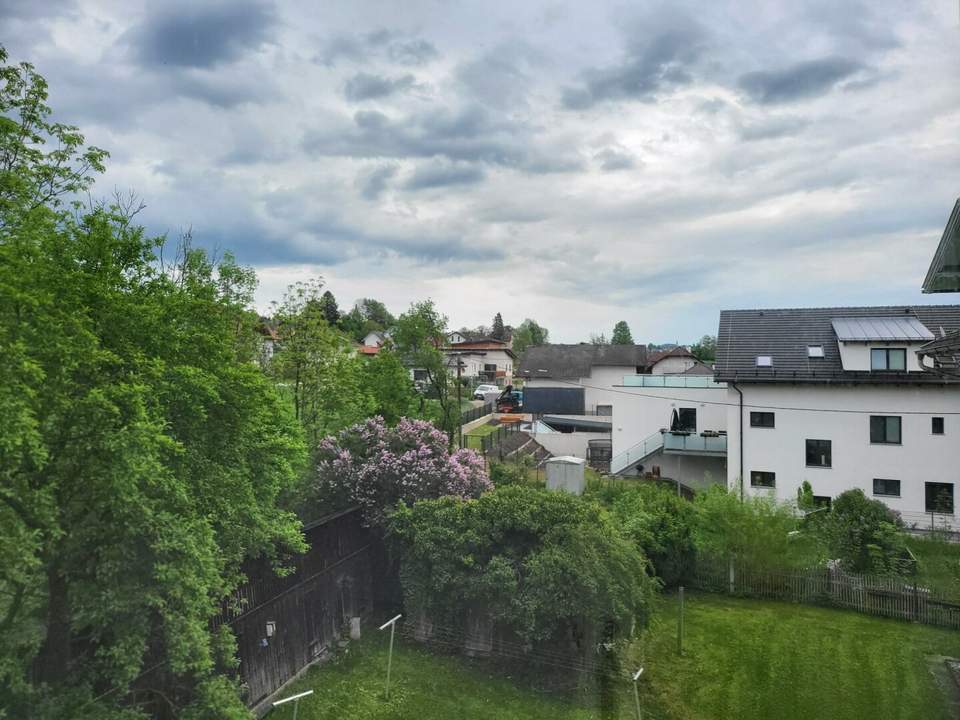 unbefristet | geräumige 2,5-Zimmerwohnung
