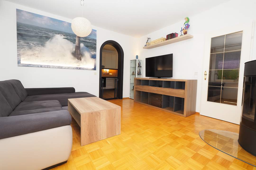 Ihr Wohnglück mit viel Platz & Wohlfühlgarantie 4,5-Zimmer-Wohnung mit Terrasse & Allgemeingarten