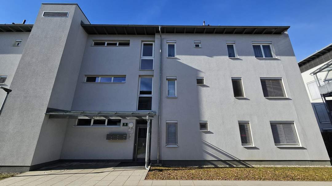 Unbefristete 3-Zimmer-Wohnung mit Balkon!