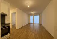 Koloniestraße beim FAC-Platz: Neubauwohnung mit Dusche und großem Balkon!!!