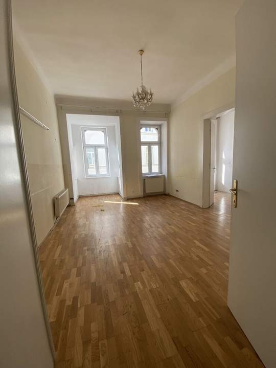 Stilvolle Altbauwohnung mit 7 Zimmern im Herzen des 2. Wiener Gemeindebezirks