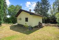 Zwei Häuser. Ein Rückzugsort. Ihre grüne Oase vor den Toren Wiens.