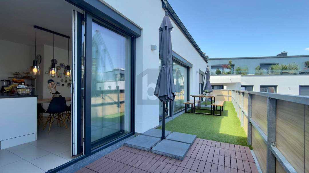 TOP LAGE BEIM KRANKENHAUS MIT 28 QM SONNIGEM BALKON U. 2 BADEZIMMERN