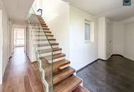 Klimatisierte Dachgeschoss Maisonette mit 2 Terrassen und Kamin nahe Uno City!