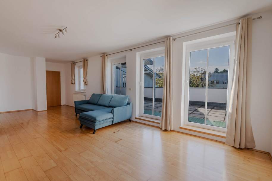 Gepflegte Eigentumswohnung mit großer Dachterrasse und Garagenstellplatz, Wohnung-kauf, 240.000,€, 4910 Ried im Innkreis