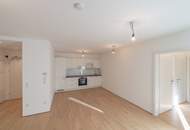 Six in the City: Premium 2-Zimmer Apartment mit Balkon!! BESTLAGE direkt beim Haus des Meeres