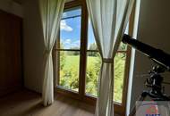 Außergewöhnliches Haus mit separater Wohneinheit oder Praxis auf ca. 5.863 m² Grund in idyllischer Ruhelage nahe der Bezirkshauptstadt Ried im Innkreis!