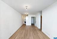 1,5 Zimmerwohnung mit Balkon im 15. OG im Herzen von Monte Laa