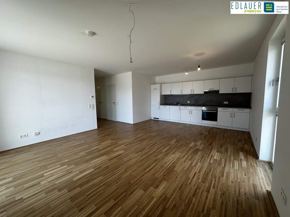 3-Zimmer-Wohnung mit Loggia - Wohnen am Park!