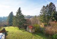 Moderne Einfamilien-Villa mit Pool in Aussichtslage