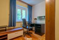 Fernblick & 4.994 m² Grund – Wohnhaus mit Bauplatz-Potenzial
