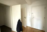 Nahe Schönbrunn: 2-Zimmer-Wohnung mit Balkon und Wintergarten, sowie ein opt. Stellplatz!