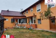 Stilvolles Zweifamilienhaus mit großem Privatgarten – Großzügiges Wohnen auf zwei Ebenen