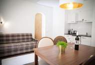 Apartmenthaus mit 8 Eigentumswohnungen sowie eine Großwohnung und Gewerbetrakt in sehr ruhiger Grünlage