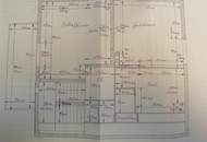 Renovierungsbedürftiges Einfamilienhaus mit idyllischem Garten in Sackgasse