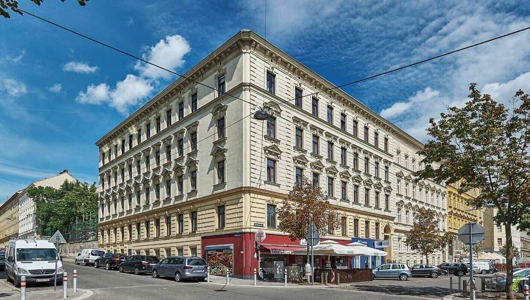 Über den Wolken - Traumhafte Neubau Maisonette-Dachgeschosswohnung mit Blick auf die Gloriette!