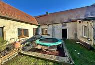 Charmantes Wohnhaus mit Erweiterungsmöglichkeiten und Garten!