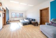 Großzügiges Haus mit Entwicklungspotenzial, Hallenbad, Wellness und Bergblick