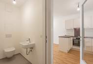 Freundliche und moderne 2 Zimmer Wohnung mit großem hofseitigem Balkon nahe U3 Simmering / ab 1.1.25 verfügbar.