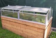 "Kaminfeuer trifft Gartentraum: Topmoderne Gartenwohnung im Wienerwald"