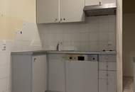 Hofruhelage mit Grünblick, 2 Zimmerwohnung im Servitenviertel