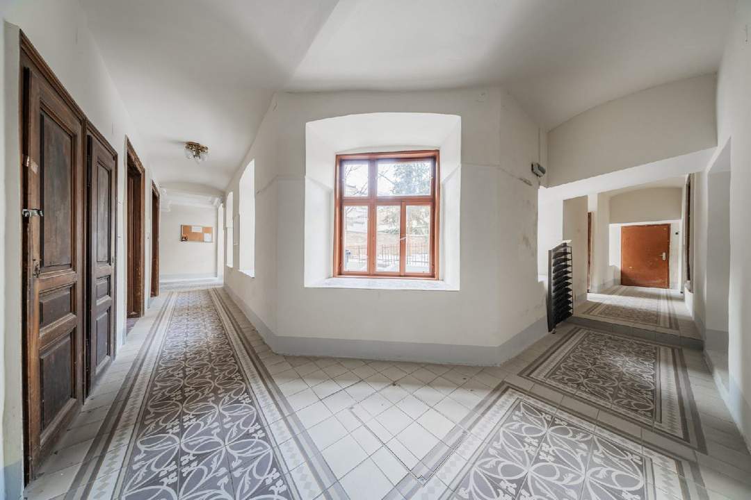 Klassischer Wiener Stilaltbau mit vielfältigen Nutzungsmöglichkeiten