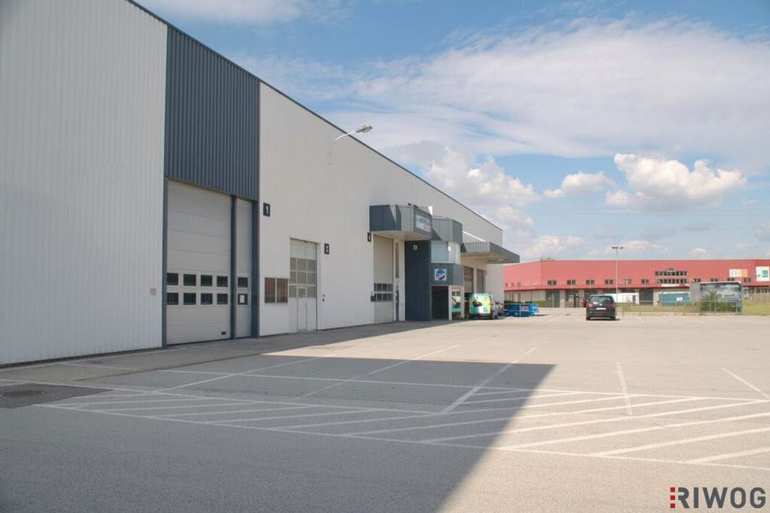 Ebenerdige Lagerhalle mit 294m² im IZ-Süd in Kombination mit Büro ab ca. 113m²