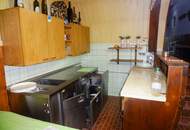 Viel Nutzfläche - Einfamilienhaus mit ehemaligem Heurigen im Keller !