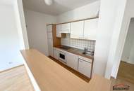 Sehr schöne 2-Zimmerwohnung mit Balkon und Parkplatz in erhöhter Lage in Waltendorf!
