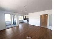 "Wohnung mit Balkon und Parkplatz"