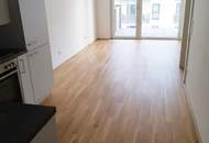 Singles & Paare aufgepasst: 2-Zimmer-Wohnung mit Balkon nahe U1