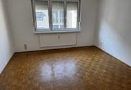 Helle 3-Zimmer-Wohnung mit Lift, separater Küche