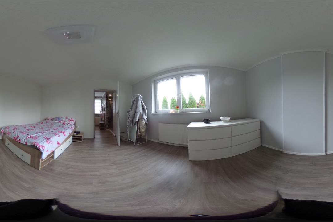 Sonderobjekt - Ein/ Mehrfamilienhaus, Business, Co- Housing zwei Wohneinheiten