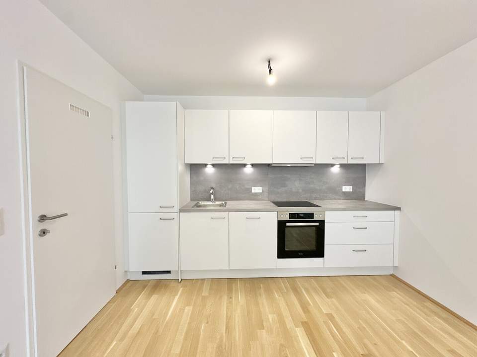 Hier müssen Sie schnell sein - AB SOFORT BEZIEHBAR!! Tolle 3 Zimmerwohnung + Terrasse/Garten! Absolute Ruhelage - Tokiostraße!!