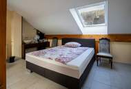 Massive Doppelhaushälfte mit Kamin, Terrasse &amp; Doppelcarport in Aussichtslage von Velden/Köstenberg!