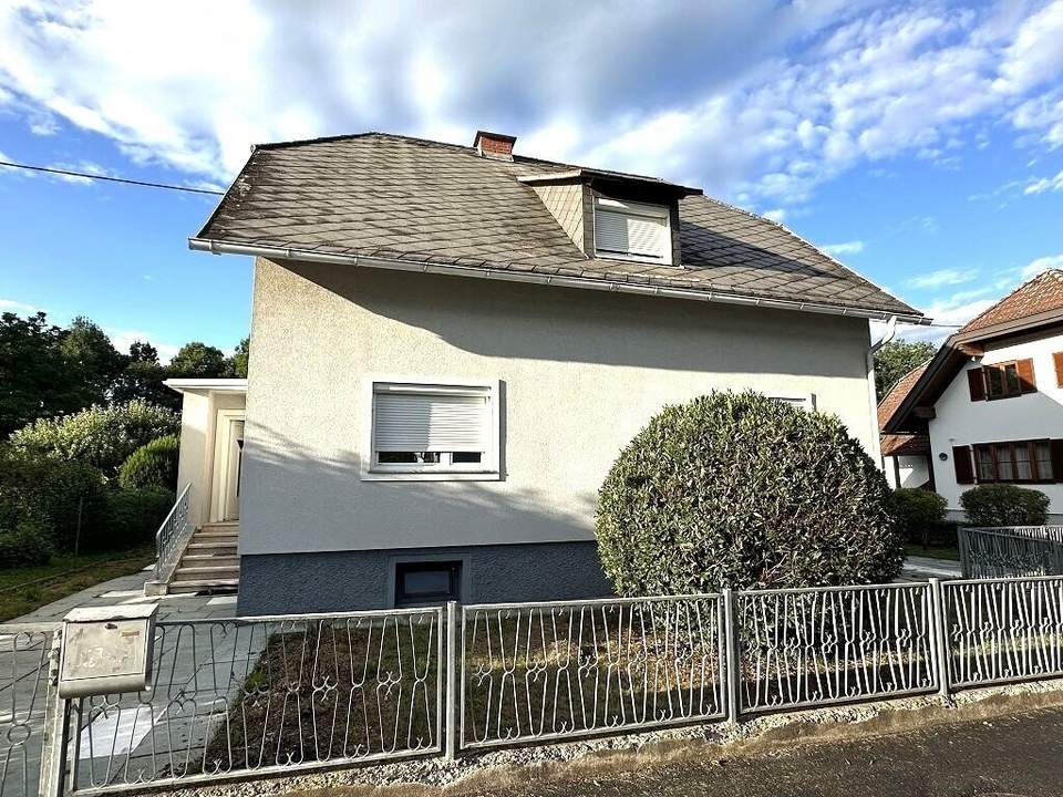 PREISGESENKT - GRÜN. GROSSZÜGIG. VIELSEITIG. Einfamilienhaus mit Potential, 5 Zimmer, Wohnküche, 1139 m2 Grundstück, Nebengebäude