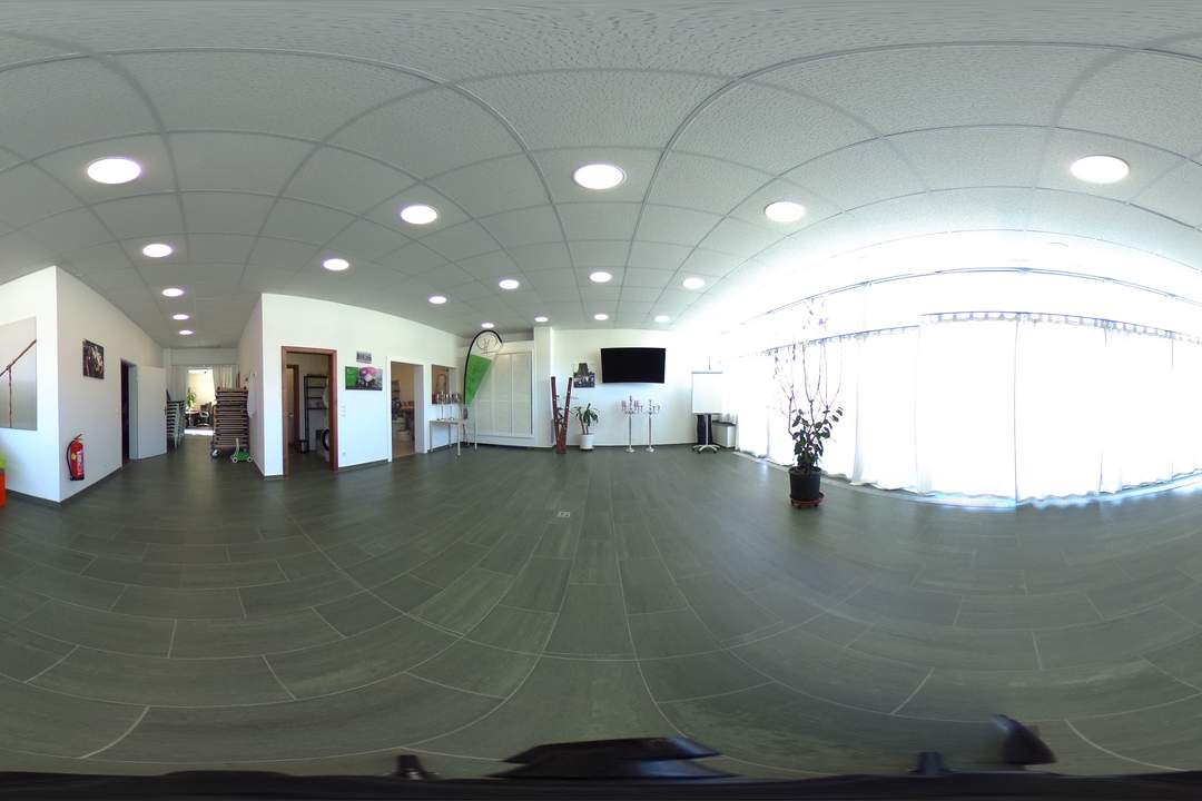 Vielseitiges Anwesen mit Wohn- und Geschäftshaus, Nebengebäuden & großzügigem Garten