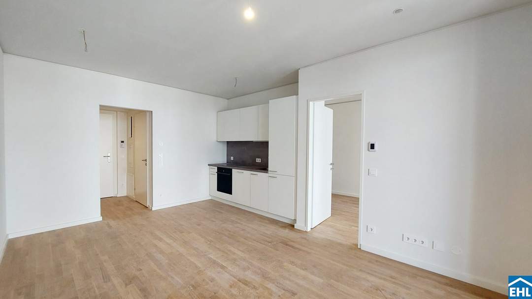 Wohnen mit Skyline-Flair – Rooftop Pool & Fitness bei der U1