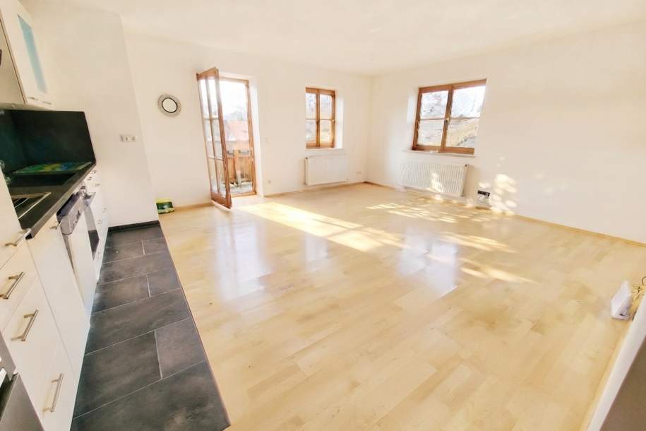 Ruhige 2-Zimmer-Wohnung mit Südbalkon in Göming, Wohnung-miete, 935,00,€, 5114 Salzburg-Umgebung
