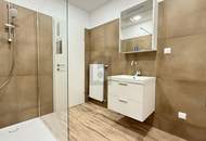 ERSTBEZUG NACH KOMPLETTSANIERUNG - MIT BALKON UND GARAGE