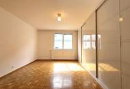 * WG geeignet * perfekte Starter / Paarwohnung * 2 Zimmer * saniert *