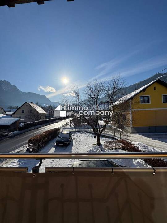 Große Wohnung mit Bergblick in Admont - 90m², 3,5 Zimmer, Balkon &amp; Einbauküche - Miete inkl. BK nur 828€!