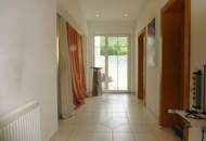 SMARTES, LEISTBARES EINFAMILIENHAUS MIT POOL UND GROSSEM GARTEN!