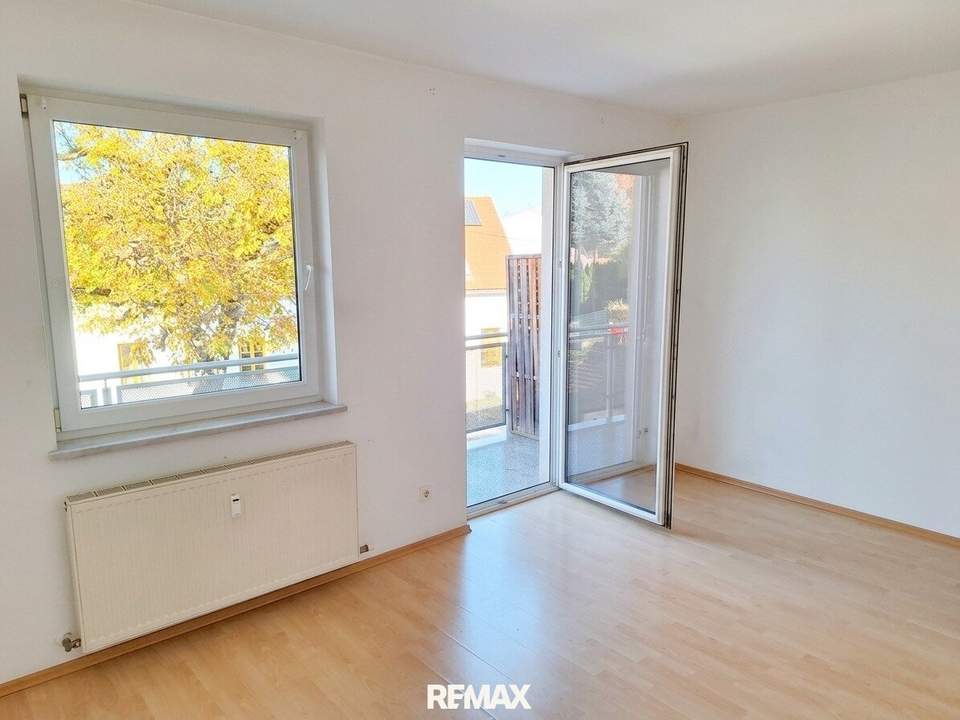 STUDENTENHIT: Helle Garçonnière mit schönem Balkon in ruhiger Lage