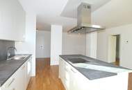 URLAUBSFEELING PUR - 3 Zimmer WHG mit Balkon, Pool und Garage