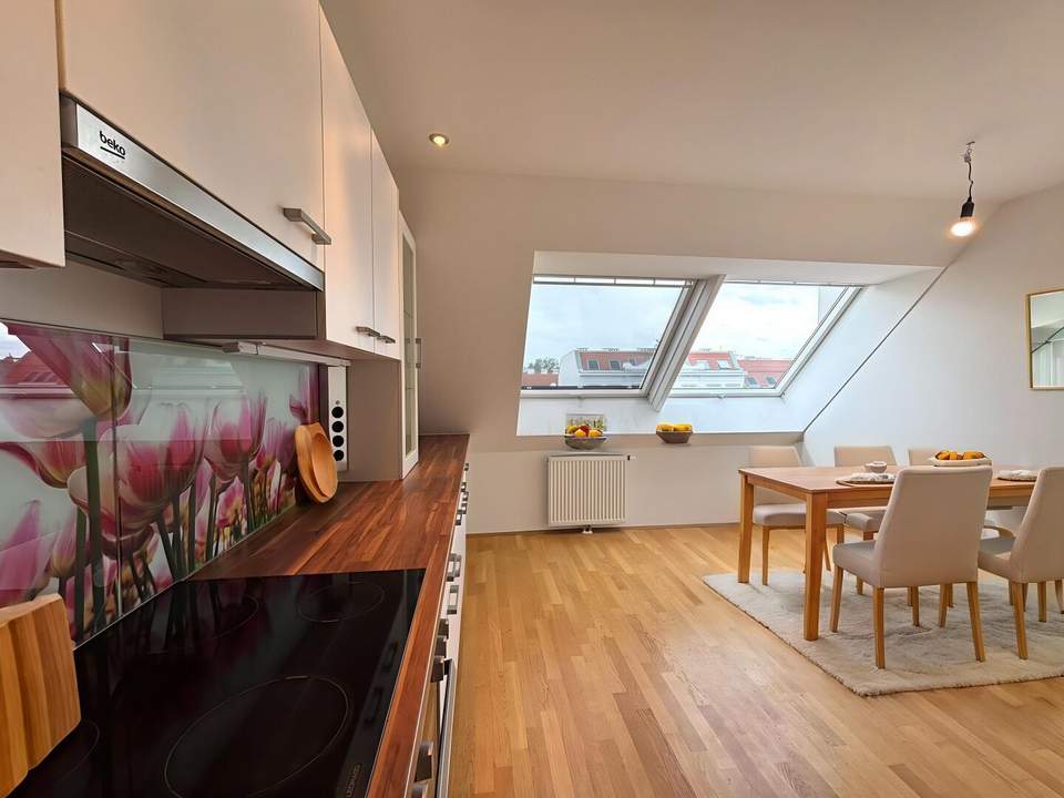Schöne 5-Zimmer DG-Maisonette mit Galerie nahe Arthaberpark!