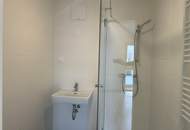 Lichtdurchflutet & stilvoll: 4-Zimmer-Neubau mit Dachgarten, provisionsfrei!